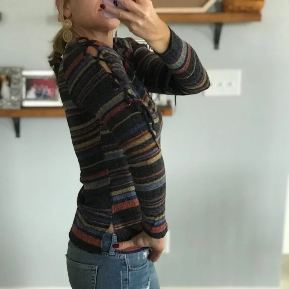 Multi Color Stripe Tie Sleeve Top - Picture 4 of 7